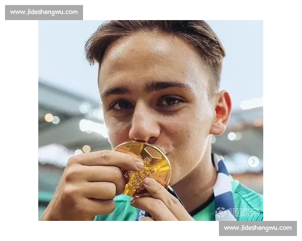 斯基拉：那不勒斯与都灵就恩贡戈租借谈判，含选择性买断条款